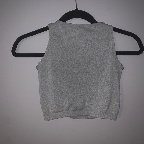 Intimately crop top~ size XS/S - Picture 2 of 3